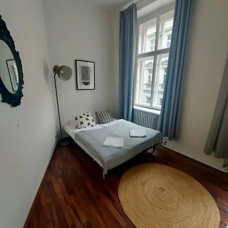 Metropolitan Prague Apt With Amenities Exterior photo