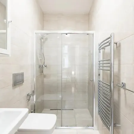Metropolitan Prague Apt With Amenities Exterior photo