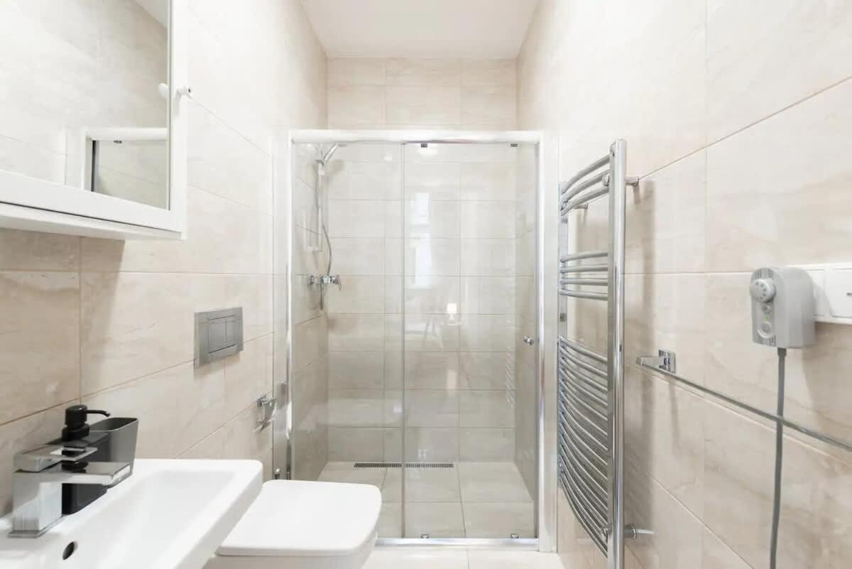 Metropolitan With Amenities Апартаменты